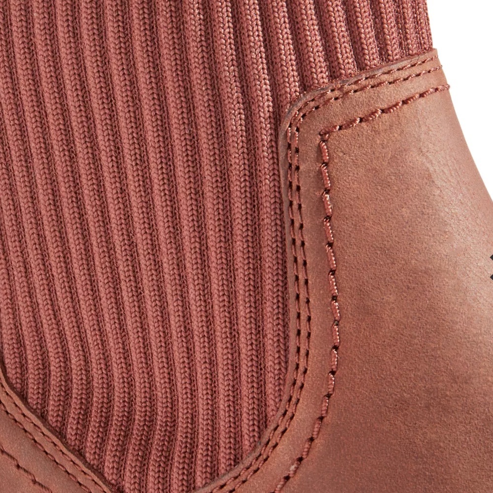 TIMBERLAND WOMEN'S CERVINIA VALLEY CHELSEA BOOTS - Picture 6 of 8